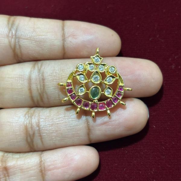 Gold Finish Chand model Kundhan Pendant