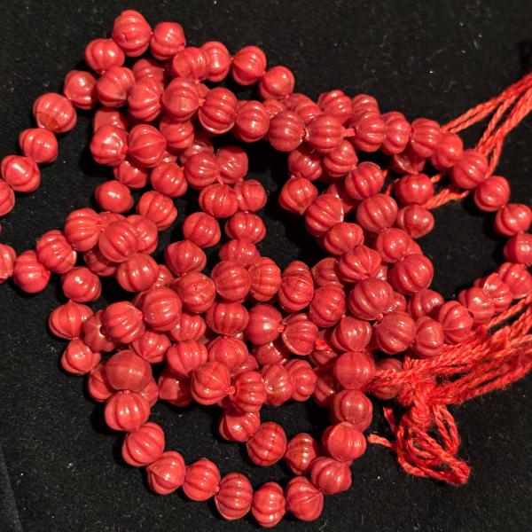 Corals pumpkins , 5mm sold by 1 line