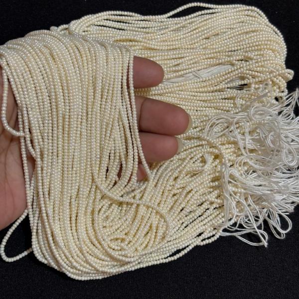 Sugar Beads Cream Shade plain 1.5x2mm, Minimum Order Qty 5 lines