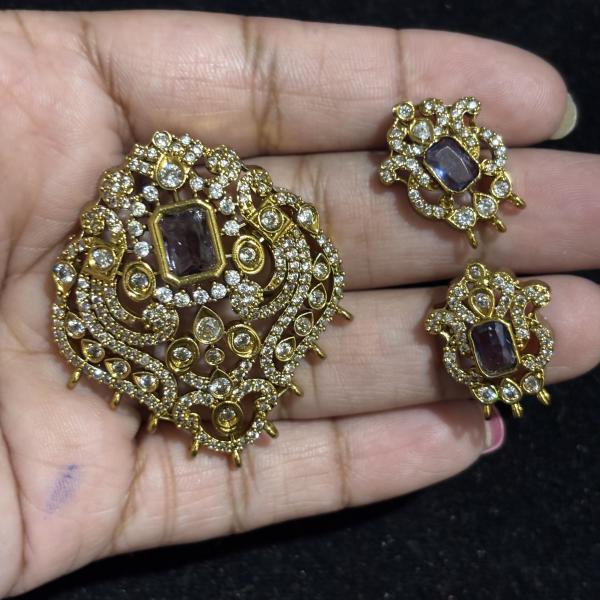 Victorian Mehandi finish Pendant With Stud Earrings (Colours Available)
