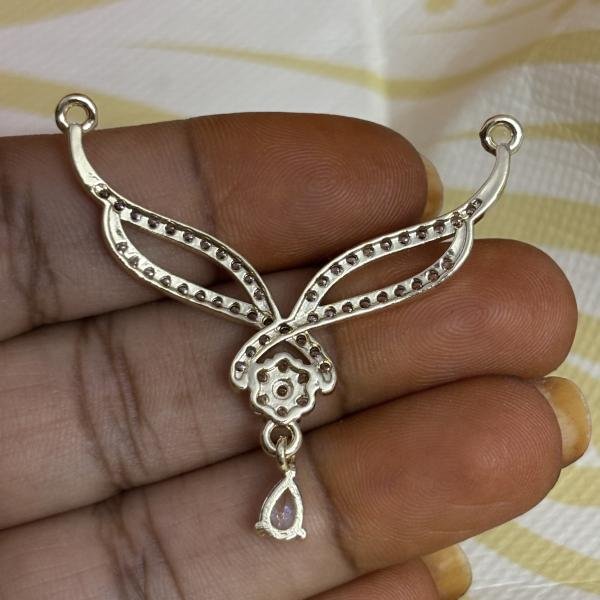 Anti-Tarnish  Light Gold Shade Small Pendant , Sold By 1 Pc