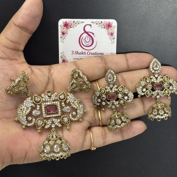 Victorian Heavy Pendants with earrings (Colours Available)