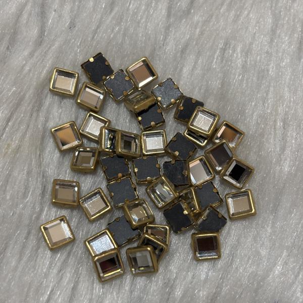 Kundhan Stone Glass White Square- 6x6mm