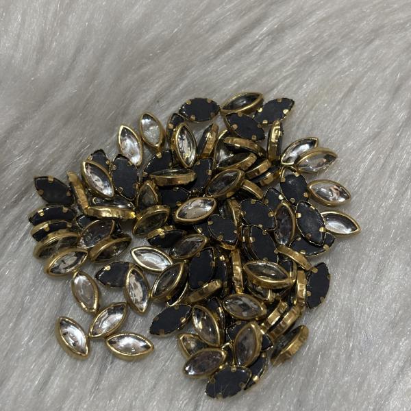 Kundhan Stone Glass White Eye - 4x8M