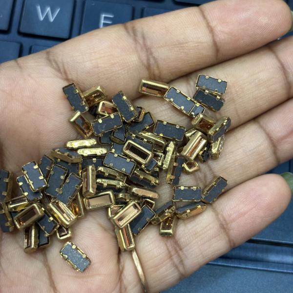 Kundhan Stone Gold Rectangle - 3 x 7mm