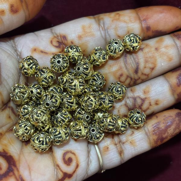 Antique Gold Nakshi balls 8 x 8 mm, Sold by 1 pc