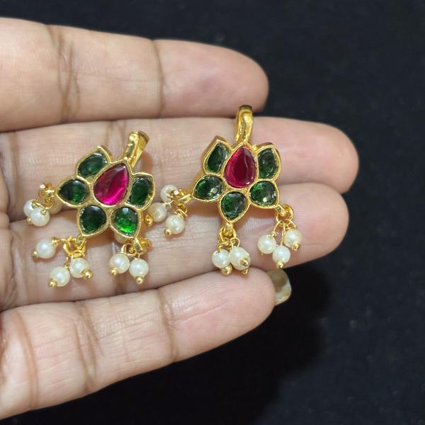 Jadav Kundan 6 Stone Lotus Bugadi , set of pair