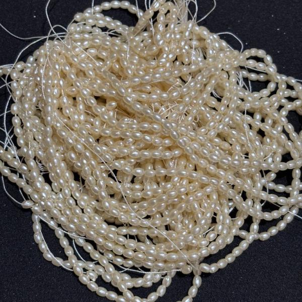 Light weight Cream shade Rice Pearls 3mm, Sold By Bunch (10-12 lines)