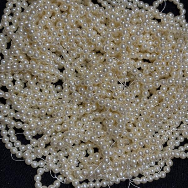 Light weight Cream shade Round Pearls 5mm, Sold By Bunch (10-12 lines)
